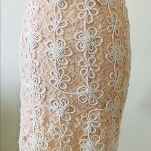 Lapis peach knitted skirt.